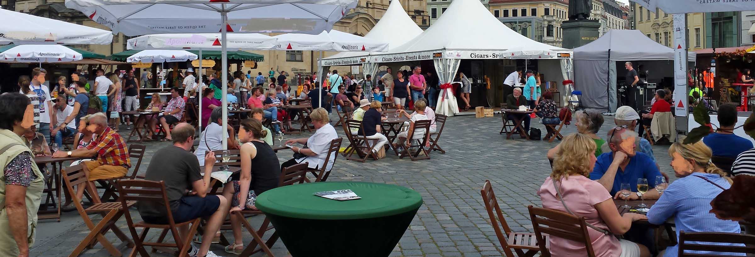 Weindorf auf dem Neumarkt zum Stadtfest